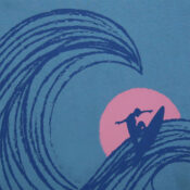 Enfant Terrible Shirt mit Wellendruck und Surfer